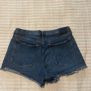 Abercrombie high rise mom short